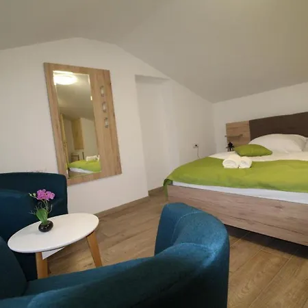 Komfortables Mit Whirlpool, Pool, Klima, Privater Terrasse - Nur 5 Km Bis Daire